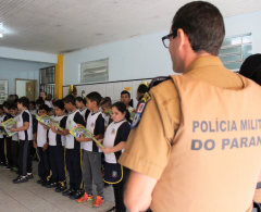 Alunos dos 5º anos da Rede Municipal de Ensino de Arapongas participarão da Formatura do Proerd 2019 - Programa Educacional de Resistência às drogas...