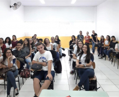 Ao longo do mês de junho, testes vocacionais têm sido realizados com os alunos que participam do Cursinho Municipal de Arapongas, através dos trabalh...