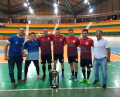 A Secretaria Municipal de Esporte divulgou nesta semana o resultado final do Campeonato Municipal de Futsal de Arapongas 2019. Após três meses de camp...