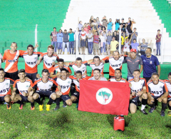 A Prefeitura do Município de Arapongas, através da Secretaria de Esporte realizou ontem (29), no Estádio Municipal José Chiappin, a final do Campeo...
