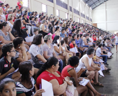 A Prefeitura do Município de Arapongas, através da Secretaria de Esporte, realizou neste domingo (06) no ginásio de Esportes Mateus Romera – Conjun...