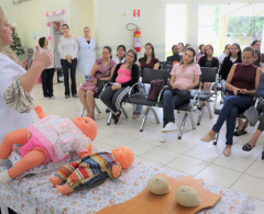 Durante encontro realizado na tarde de ontem (27), um grupo de mulheres participou do Curso para Gestantes, no Centro Integrado da Saúde da Mulher (Cis...