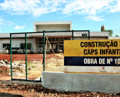 Fortalecendo os atendimentos em saúde, a Prefeitura de Arapongas tem dado celeridade na construção do Centro de Atenção Psicossocial (CAPS-i) Infan...