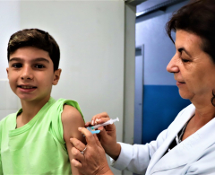 Vacinação contra a gripe atende toda população acima de seis meses.