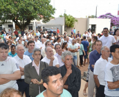 População acompanha  a posse do Prefeito Antonio José Beffa