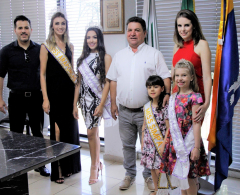 Prefeito recebe ganhadoras do Miss Arapongas 2018