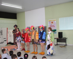 Apresentação dos atores da Escola Municipal de Artes deu brilho à festa de premiação