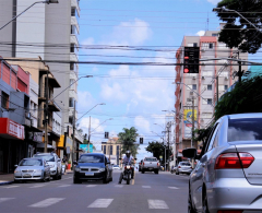 A Prefeitura de Arapongas, por meio da Secretaria Municipal de Segurança Pública e Trânsito reforça aos motoristas sobre as mudanças da Lei de Trâ...