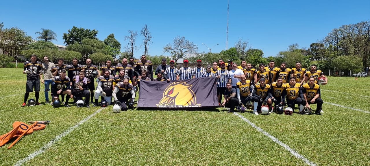FUTEBOL AMERICANO: Em jogo inédito, Arapongas Golden Phoenix enfrenta  equipe de Campo Mourão neste domingo (30)