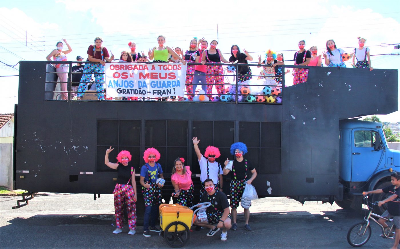 UBS Bandeirantes comemorou Dia das Crianças com a carreta da alegria