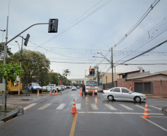 Semáforo é instalado entre as Ruas Uru e Mutum - Centro