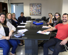Equipe apresenta projeto para representantes da cidade de Pitangueiras