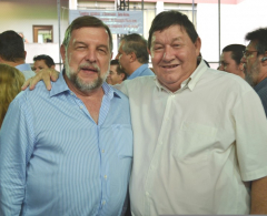 O vice-governador Flávio Arns com o prefeito Padre Beffa após o evento