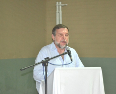Governador em exercício inaugura a quadra do Colégio Antônio Garcez Novaes