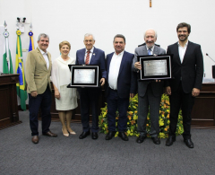Prefeito acompanha entrega de títulos de cidadania a Darci Piana e Paulo Pennacchi