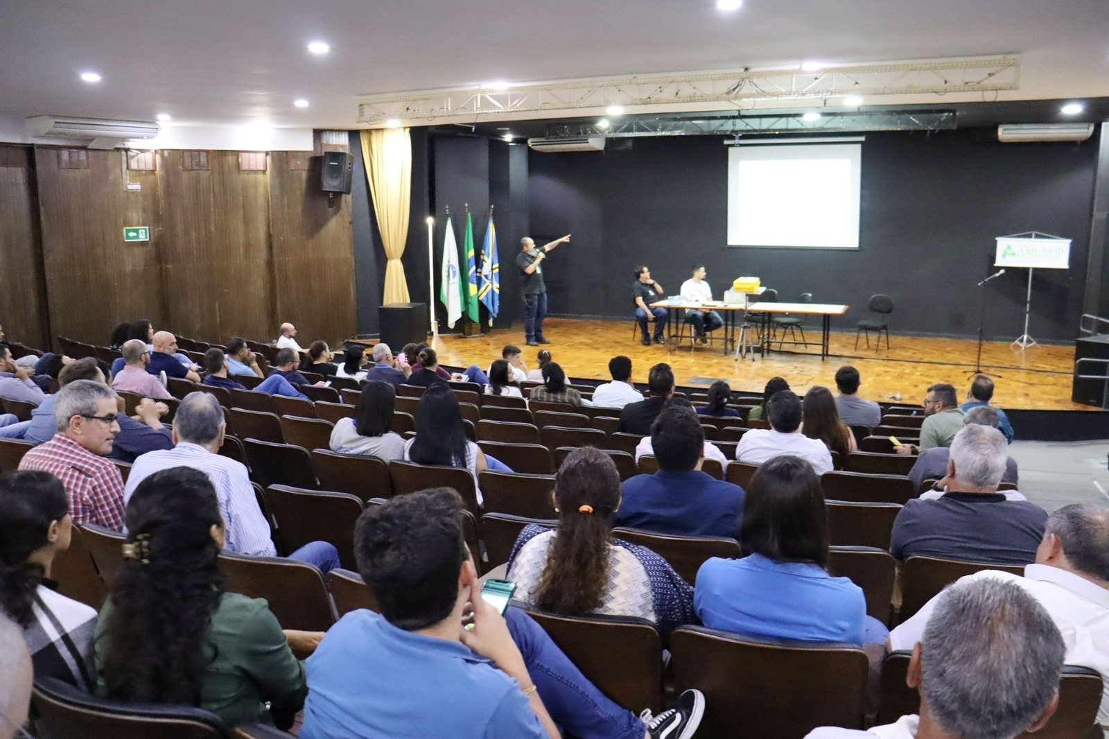 Arapongas participa de reunião técnica da Itaipu Binacional