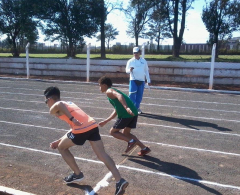Provas de atletismo estão sendo realizadas na Vila Olímpica - CSU
