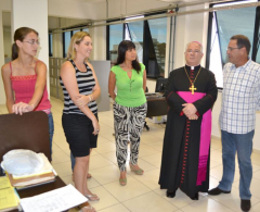Bispo Dom Celso em visita a repartição da prefeitura 