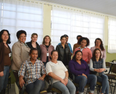 Coordenadora do CRAS Rosana Calisto, Diretora  Vera Oliveira, palestrantes e alunas 