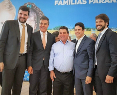 Sergio Onofre, com o governador Beto Richa, e deputados Pedro Lupion e Thiago Amaral
