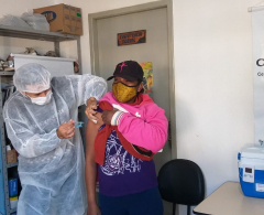 Saúde vacina moradores em situação de Rua
